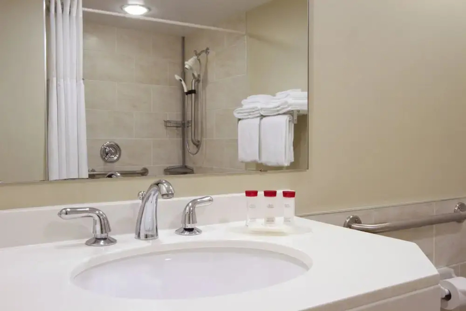 Ramada by Wyndham Cornwall