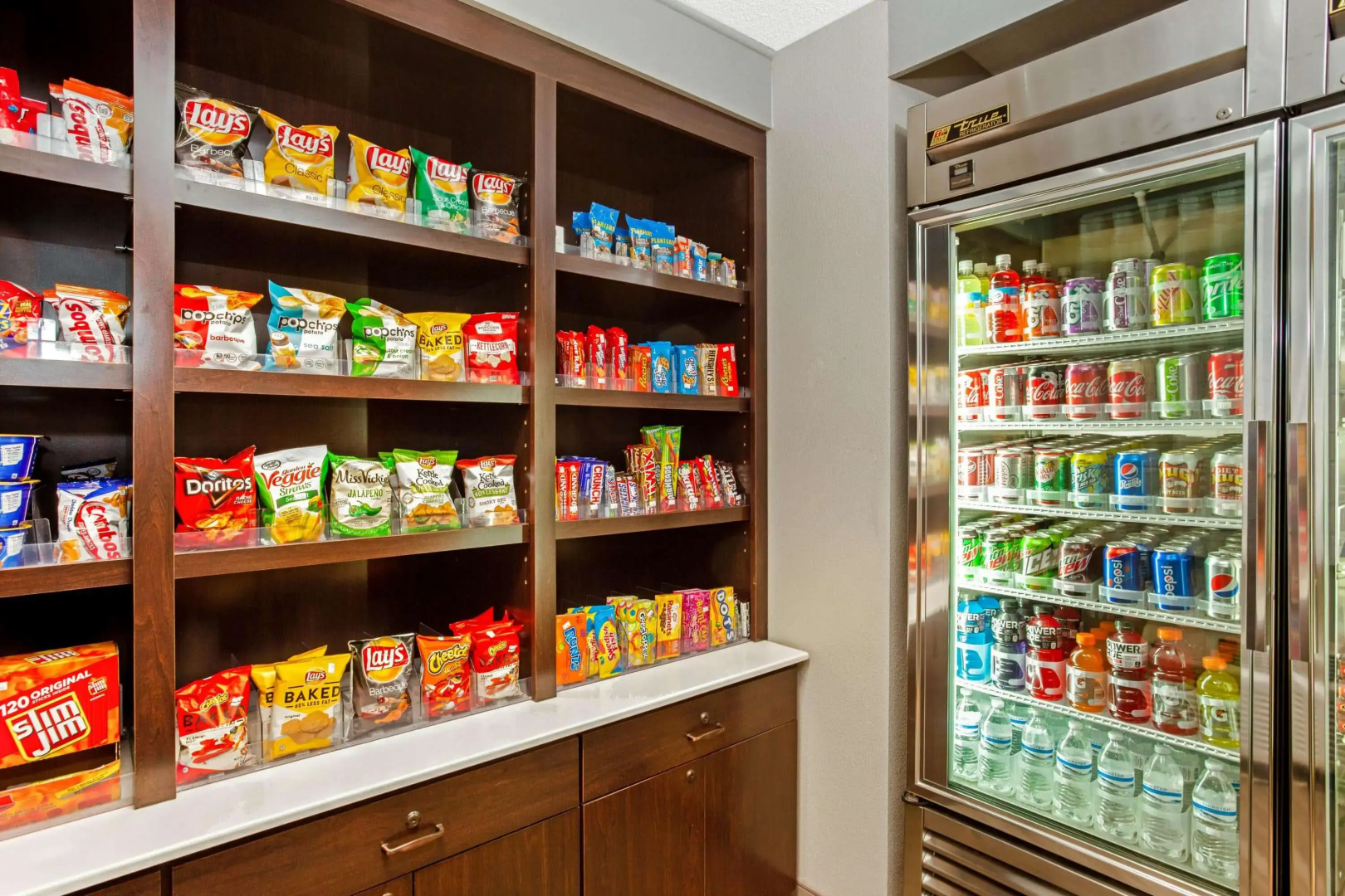 La Quinta Inn & Suites by Wyndham Milwaukee Delafield