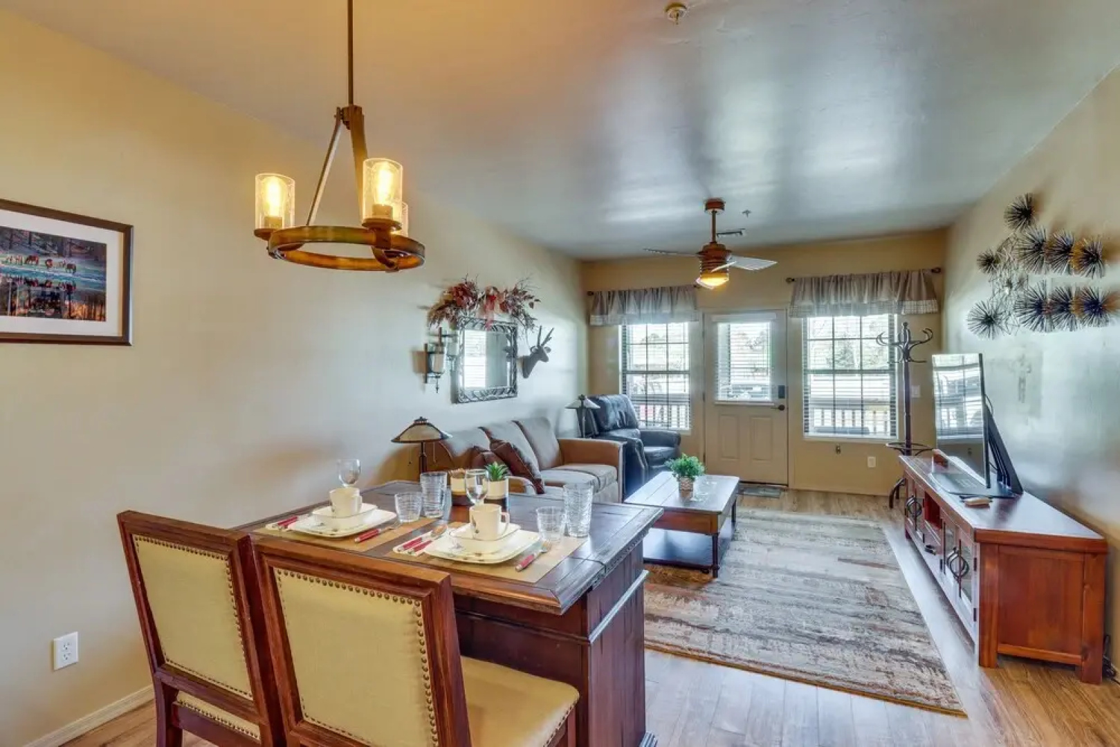 Pet-friendly Overgaard Condo: Porch & Lake Access