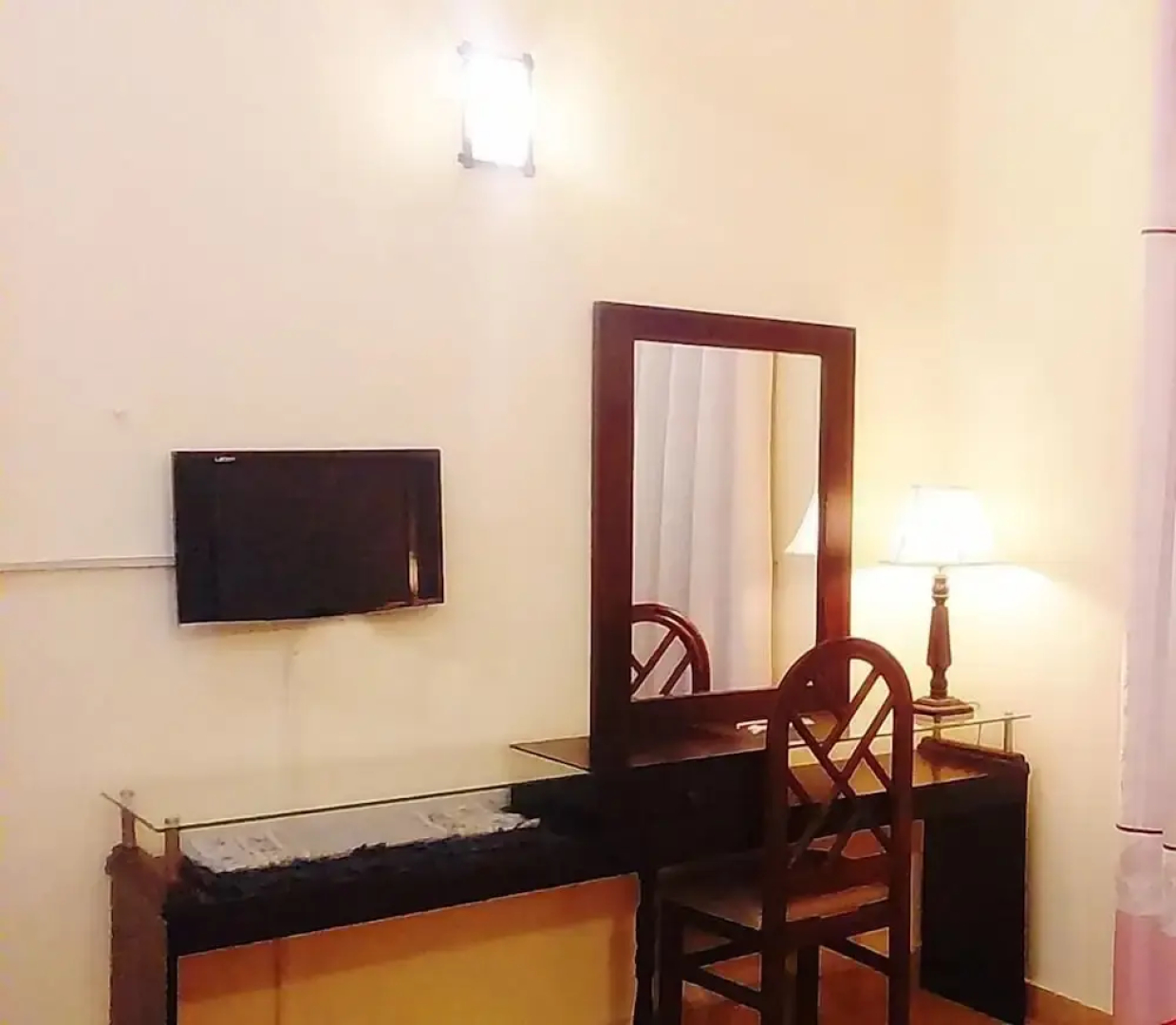 Hotel Executive Lodge