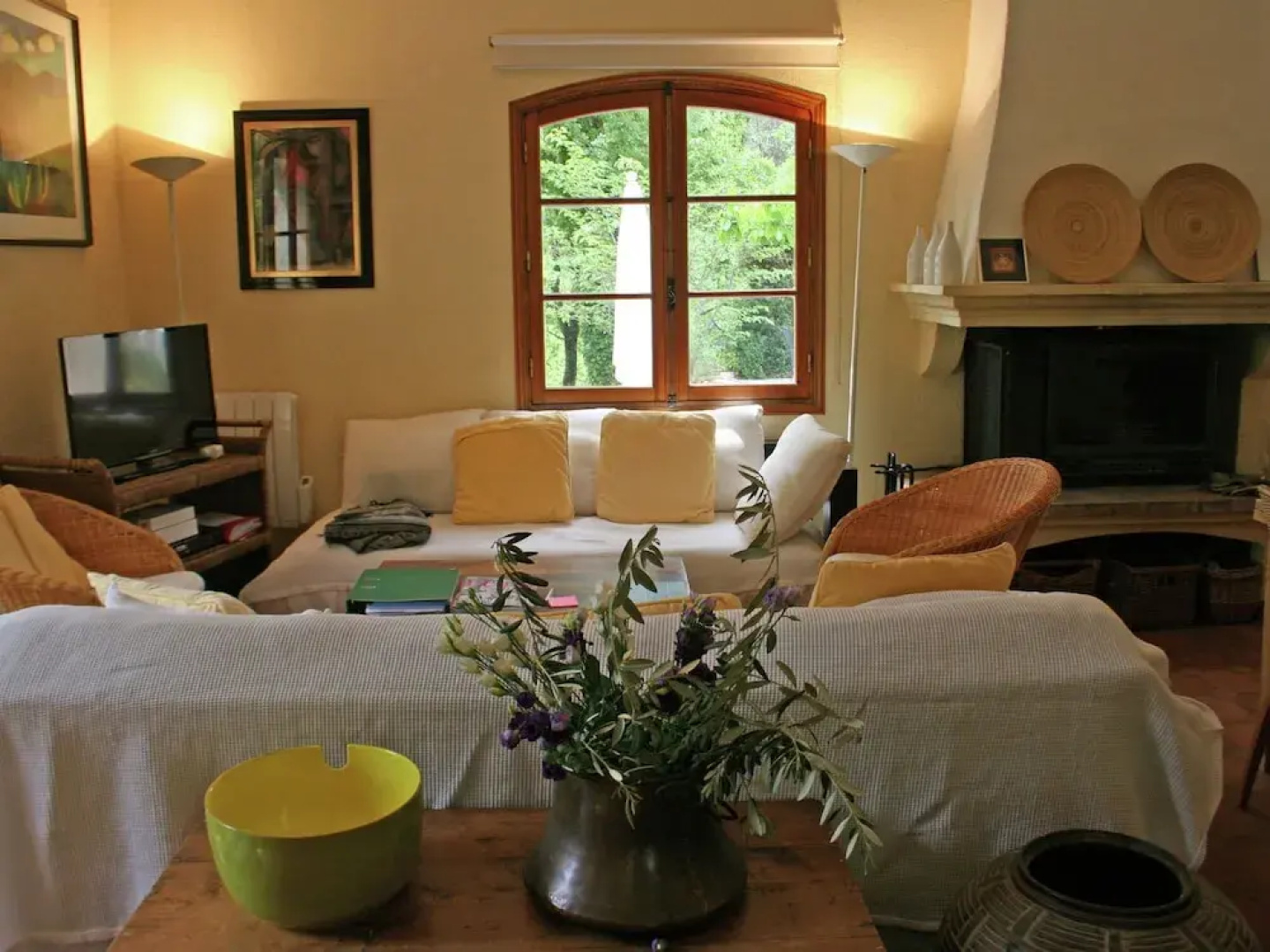 Family Friendly Villa With Secured Private Pool and Beautiful Nature Garden, 1.5 km From Seillans