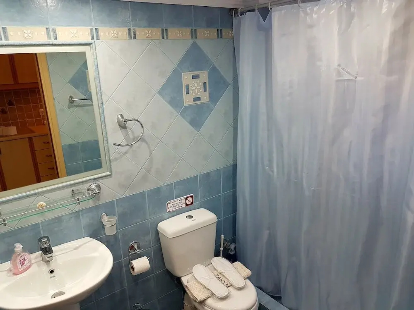 Marathon Studios & Apartments