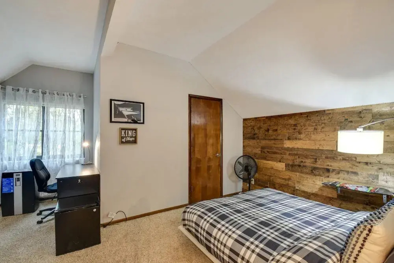 Large Home w/ Game Room, 4 Mi to Mississippi River