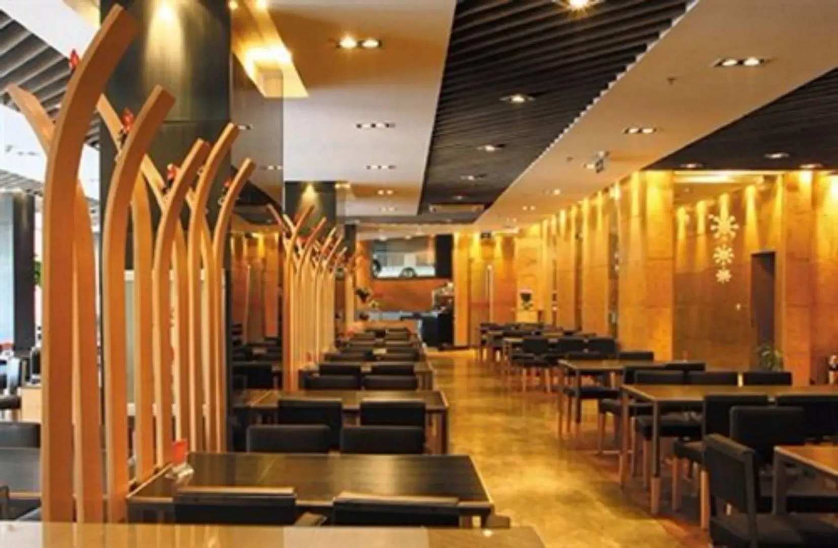 Отель Sheng Du International Hotel