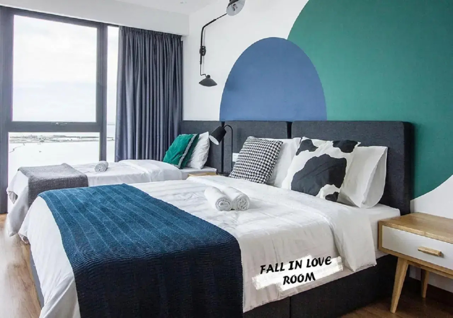 Rumahku Gurney with 270 degree Sea View