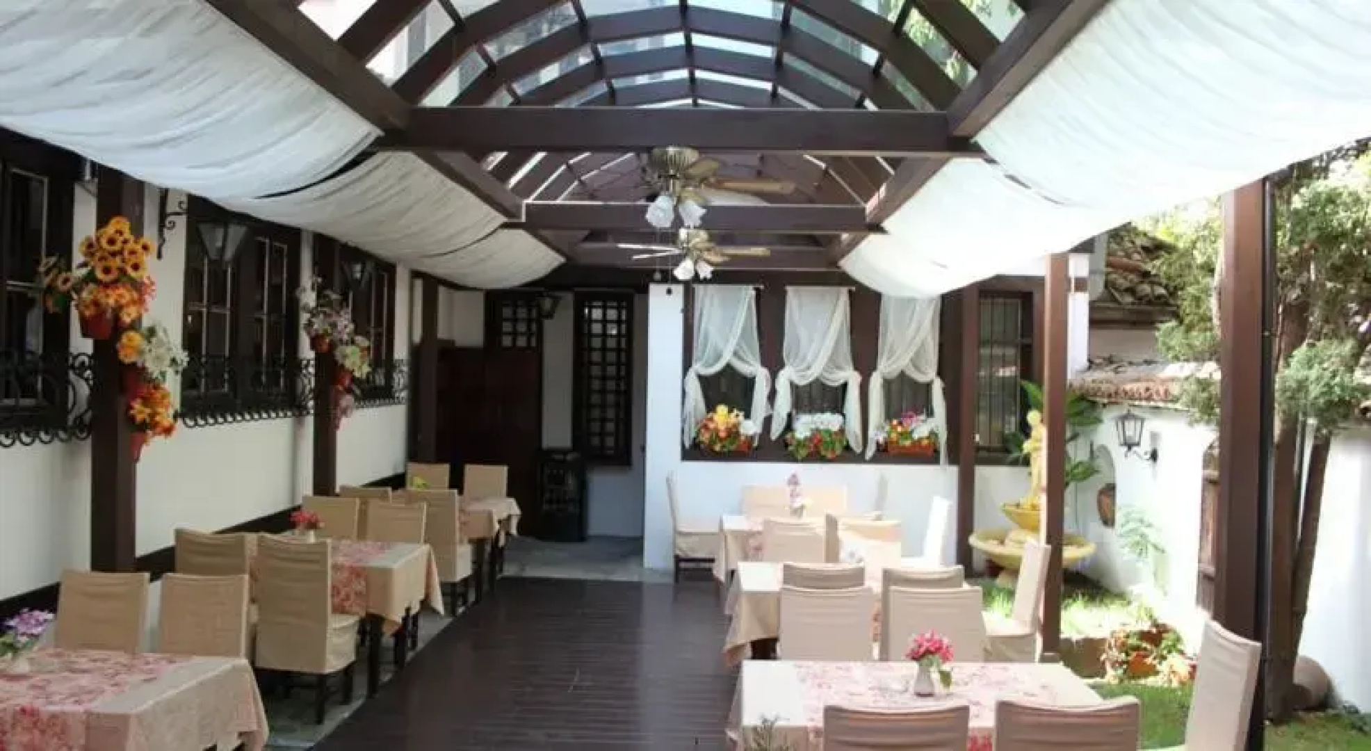 Hotel Minaliat Vek