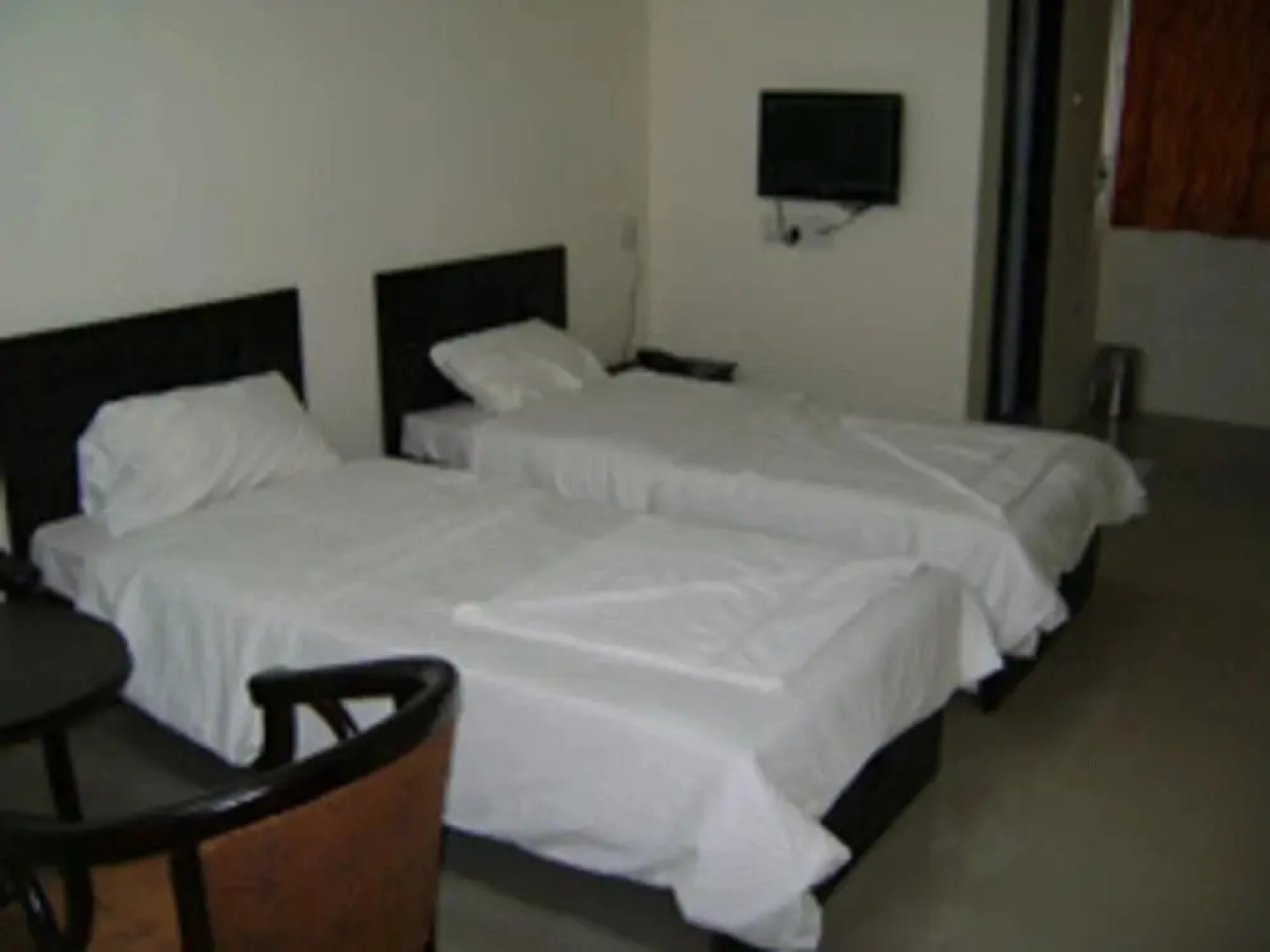 OYO 27664 Hotel Nawab's