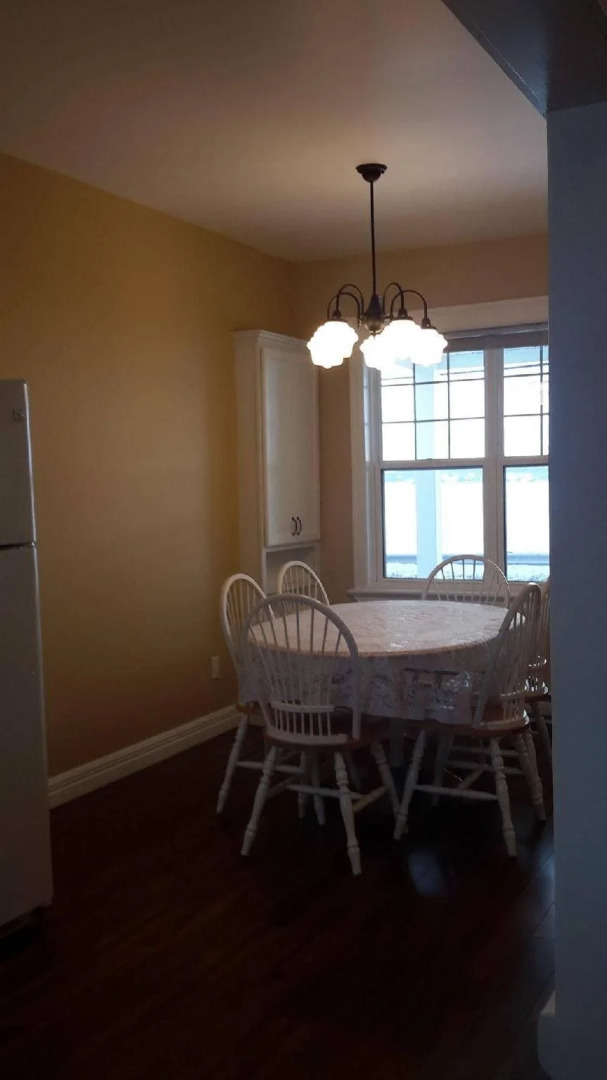 Eddie James Harbour Cottage