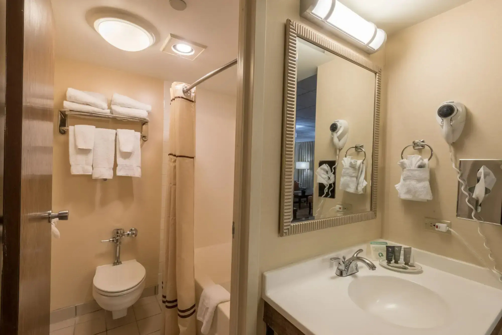 Kahler Inn and Suites - Mayo Clinic Area