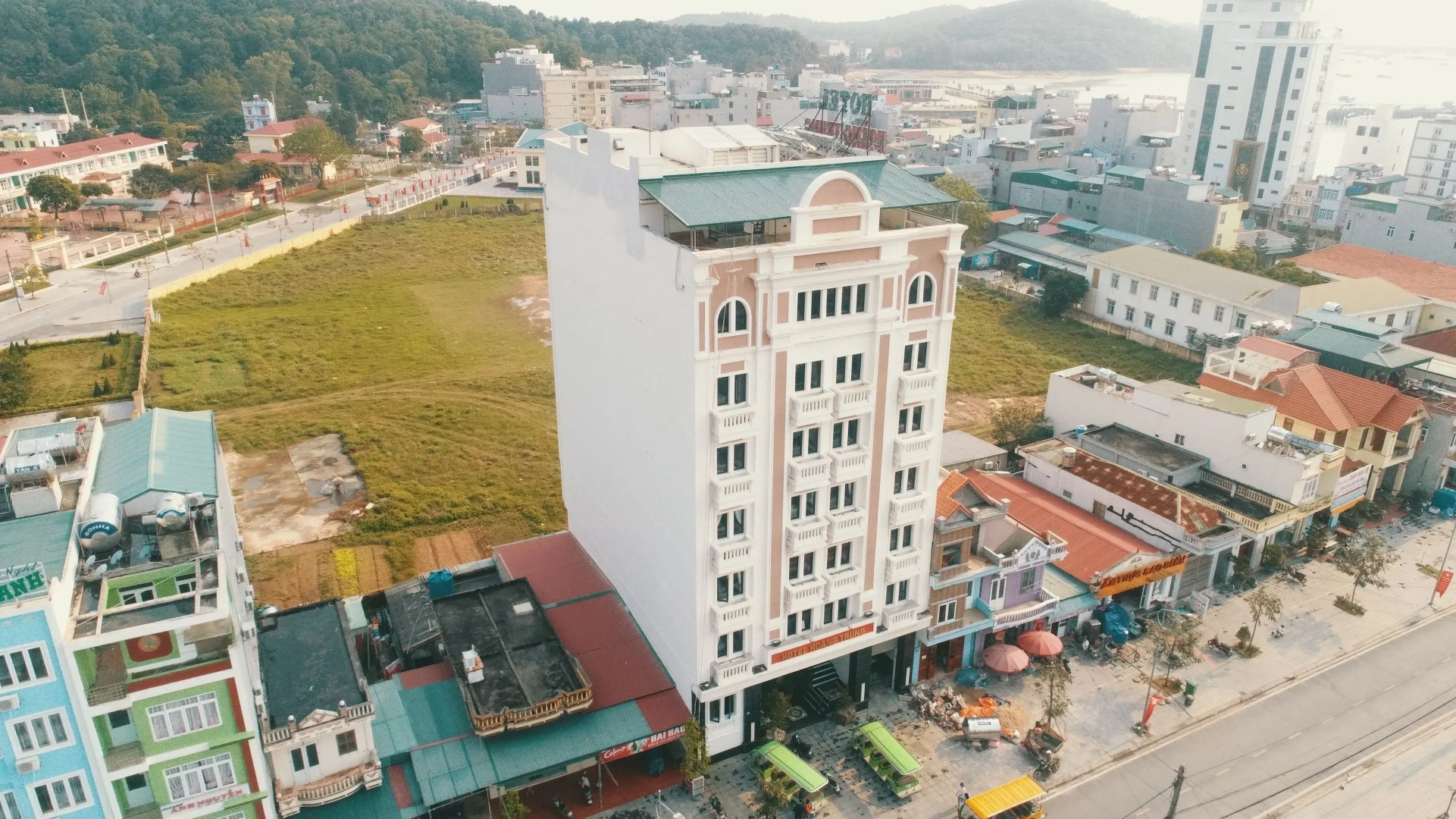 Hoang Trung Hotel