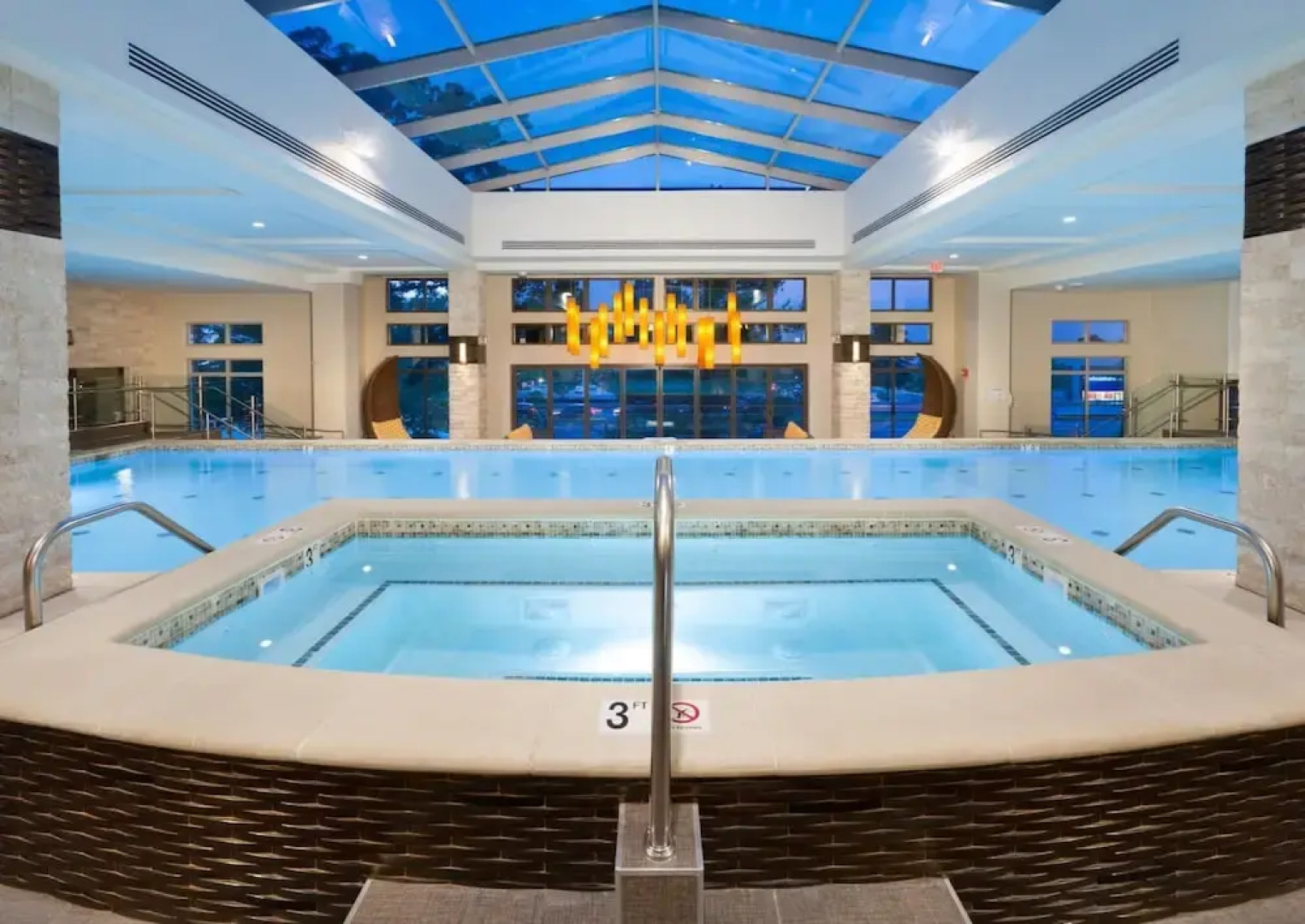 Bluebird Suites in Reston