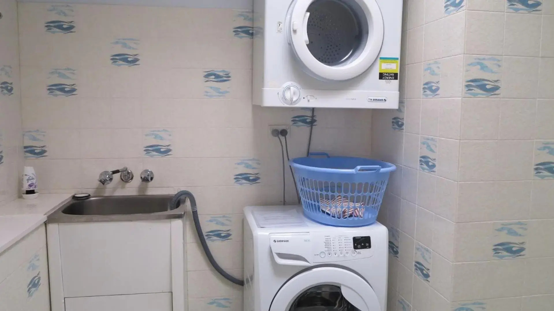 Paradise Apartments Unit 2