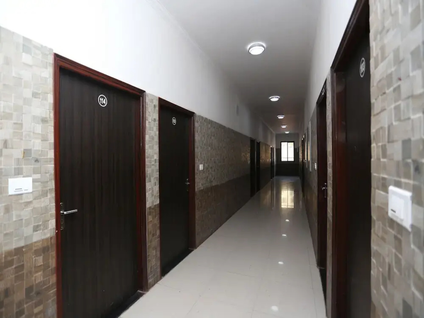 OYO 26931 Madhav Bhavan