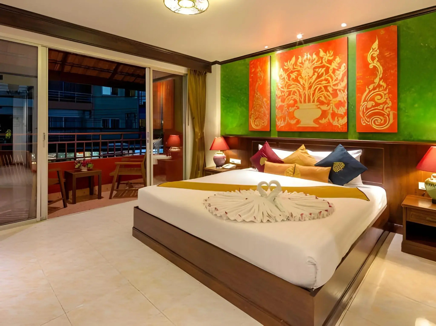 Tanawan Phuket Hotel