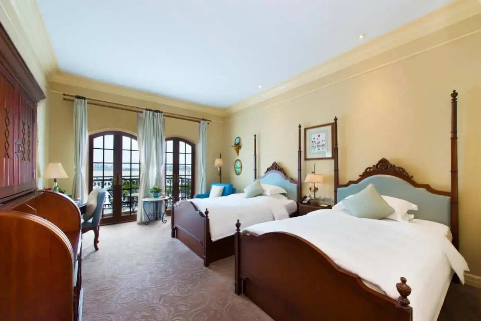 The Sanrock By Le Reve Hotels