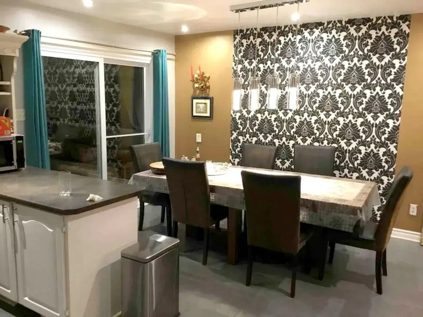 Apartment With one Bedroom in Longueuil, With Private Pool, Enclosed Garden and Wifi