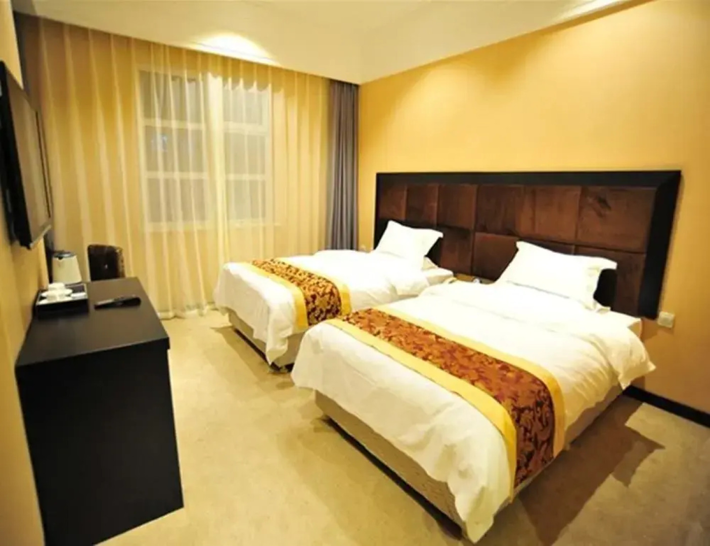 Jilin Junhe Holiday Hotel