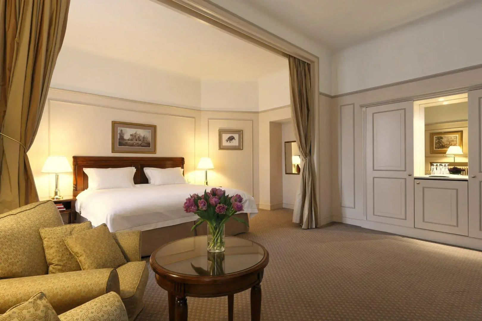New Hotel Charlemagne