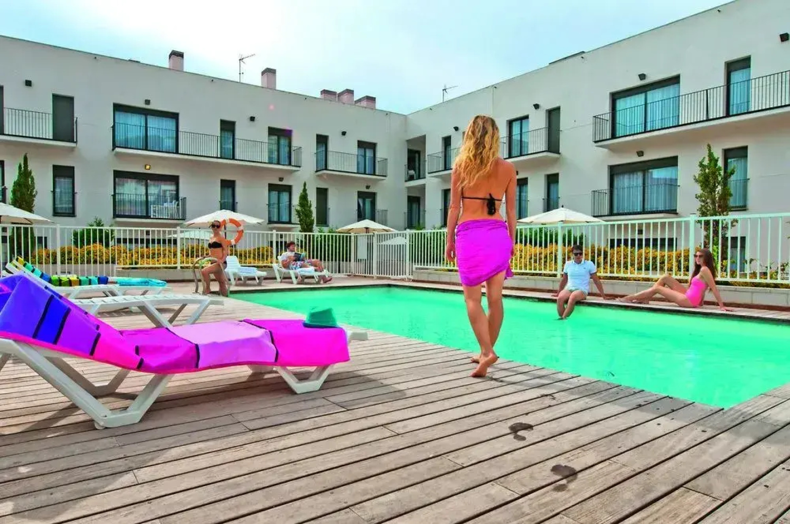Apartamentos Estartit Costa