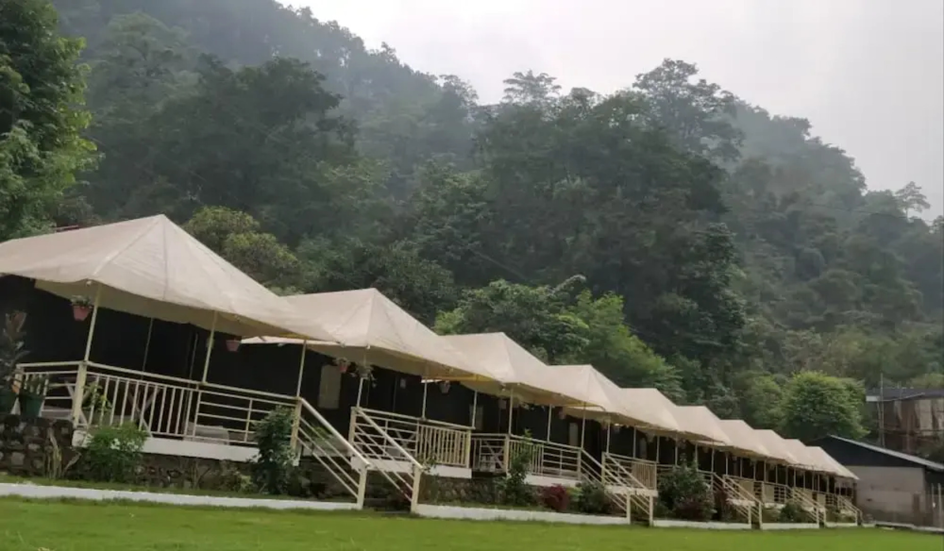 Nature's Valley Resort