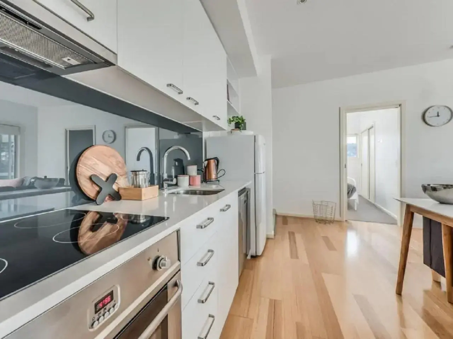 Bellerive Marina View Apartments No 28