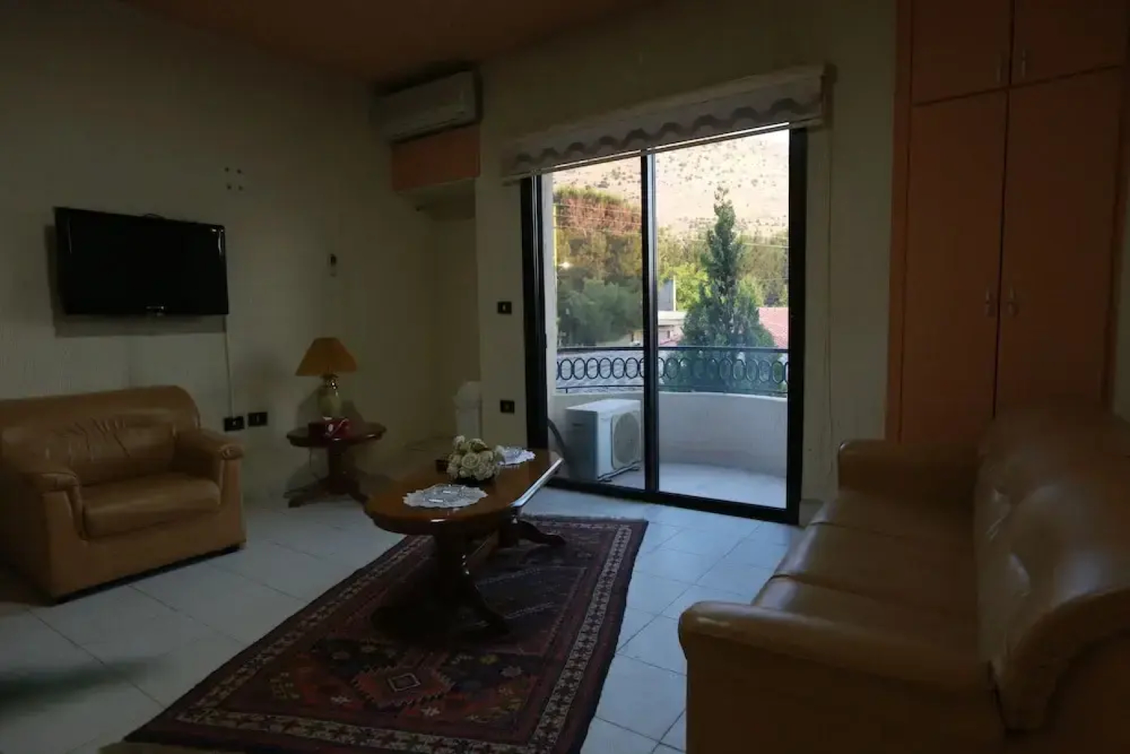 Hotel and Restaurant Shallalat Anjar