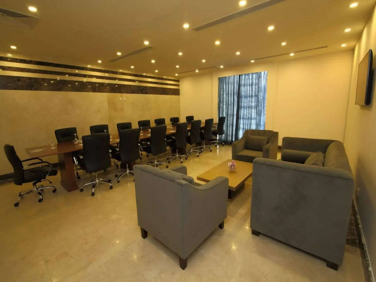 Отель Manarat Gaza