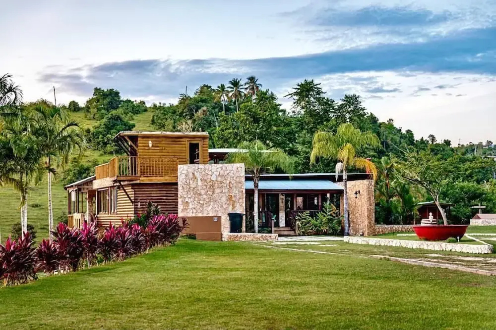 Hacienda Elena Paraiso Tropical