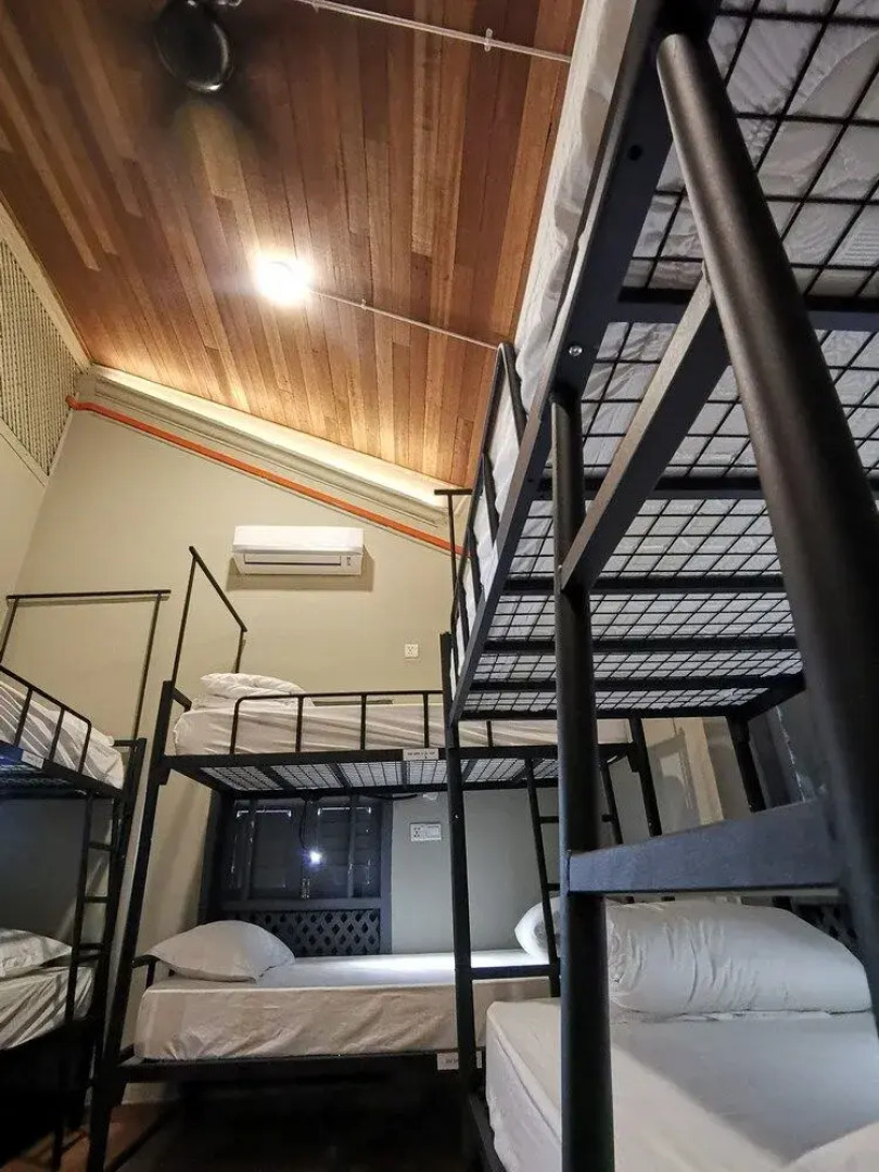 Capital O 90443 Aigoh Hotel