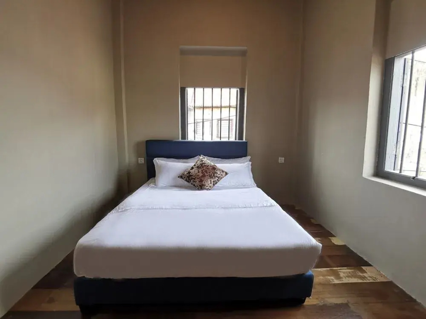 Capital O 90443 Aigoh Hotel