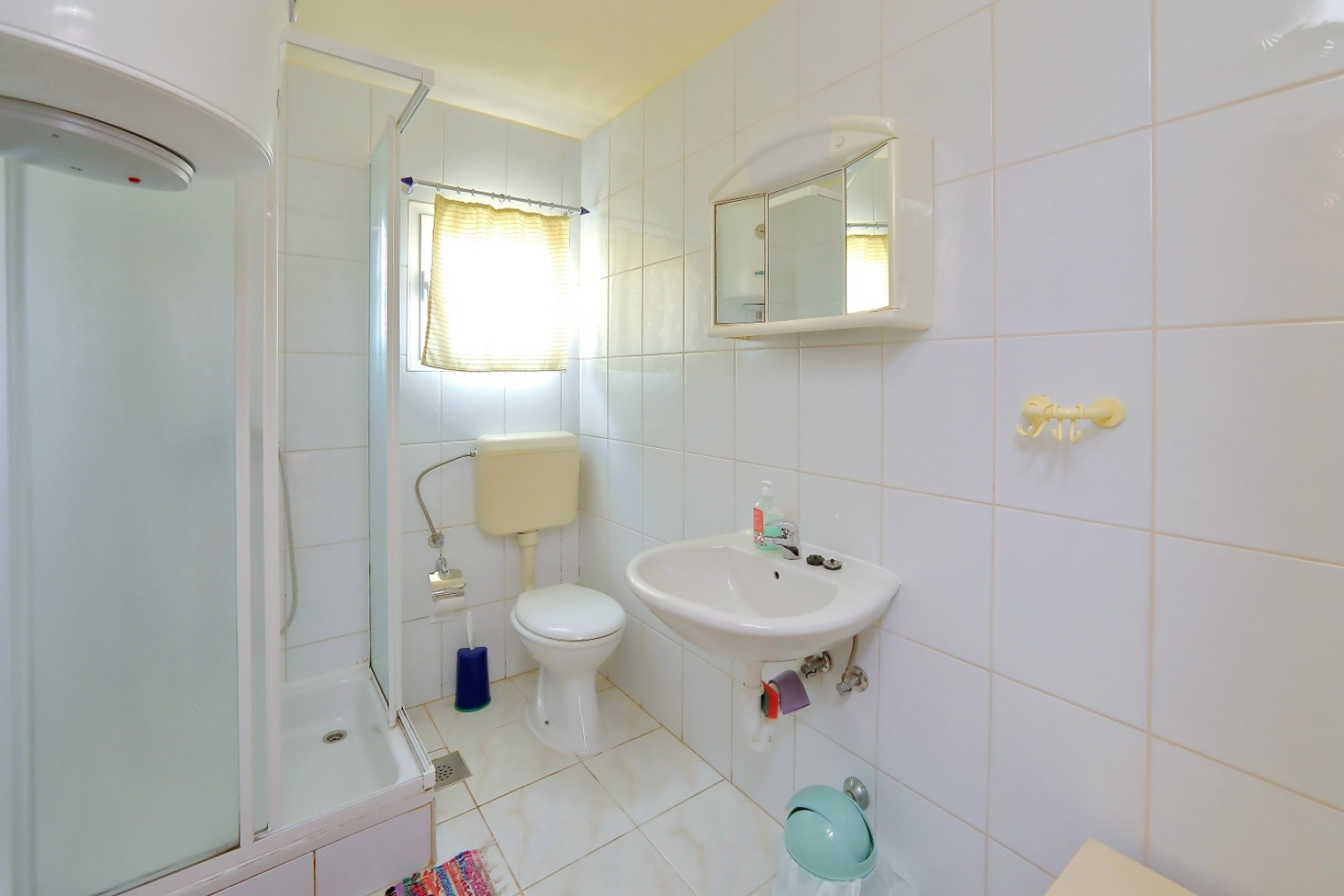 Room Aleksandra - 10 m from sea: R7 Bibinje, Zadar riviera