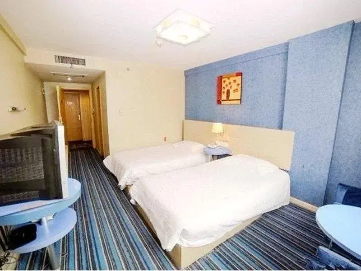 Yichang Jihao International Hotel - Yich