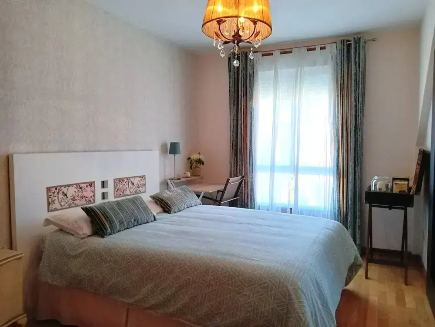 Piso con Piscina y Jardin Cerca de la Playa