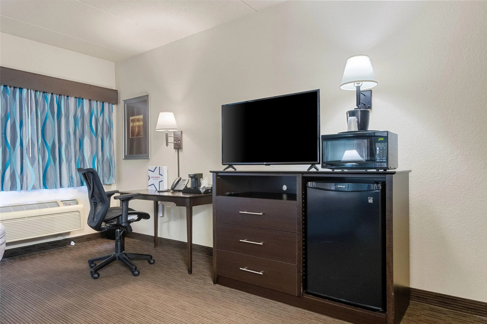 AmericInn by Wyndham Green Bay East