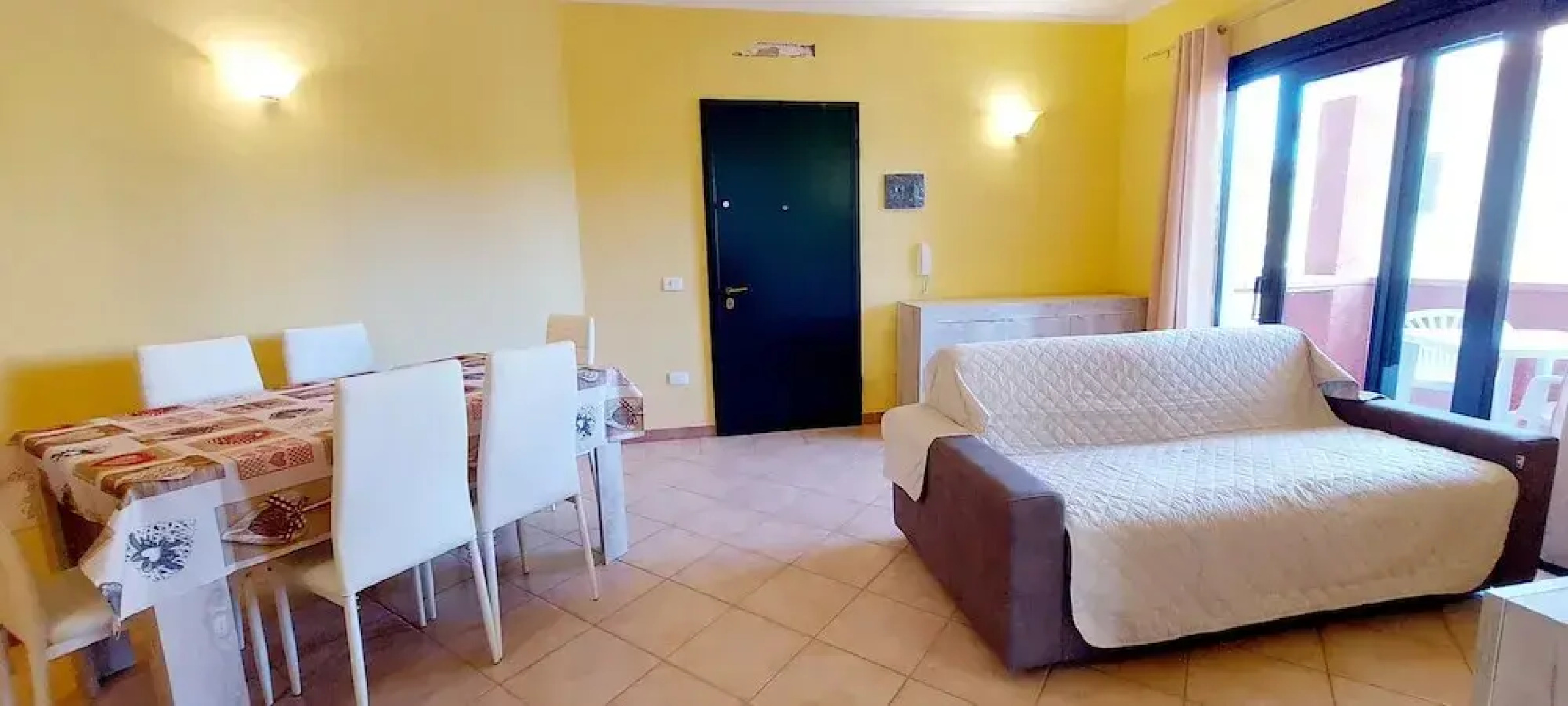 Brand New Apartment 10 Minutes From The Sea