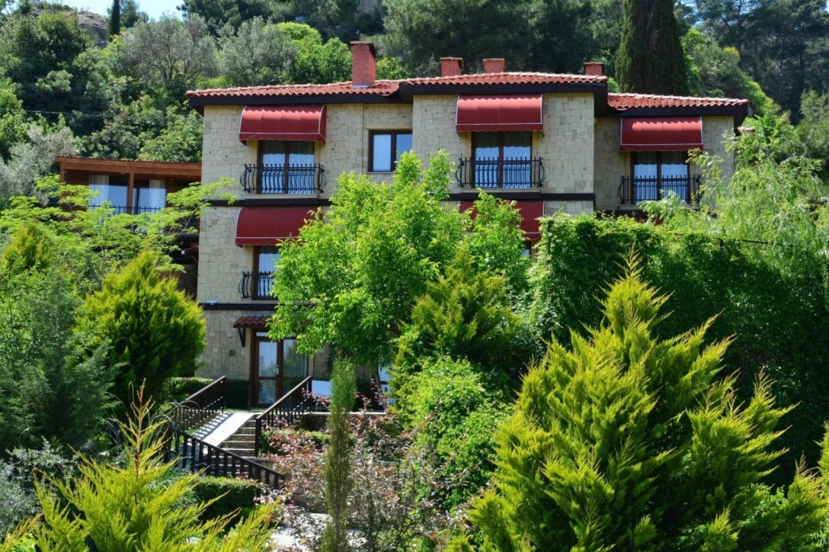 Reis Inn Hotel Kazdaglari