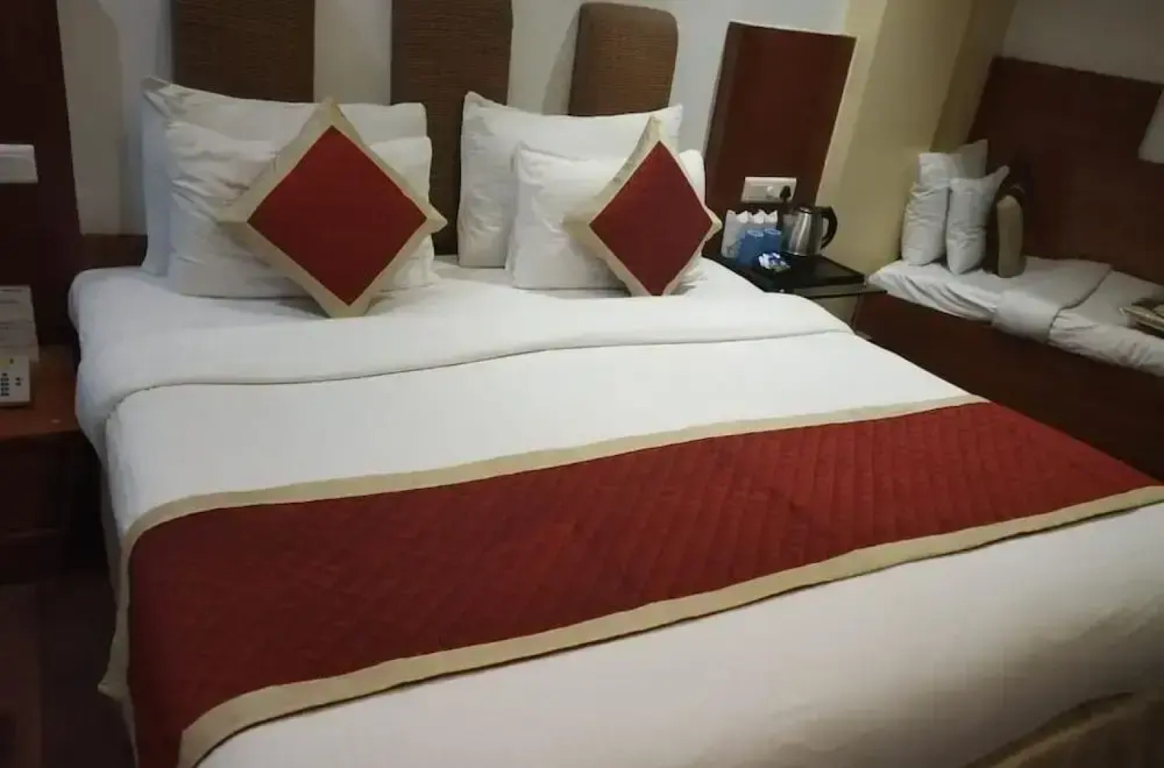 Hotel White House Residency By GRB