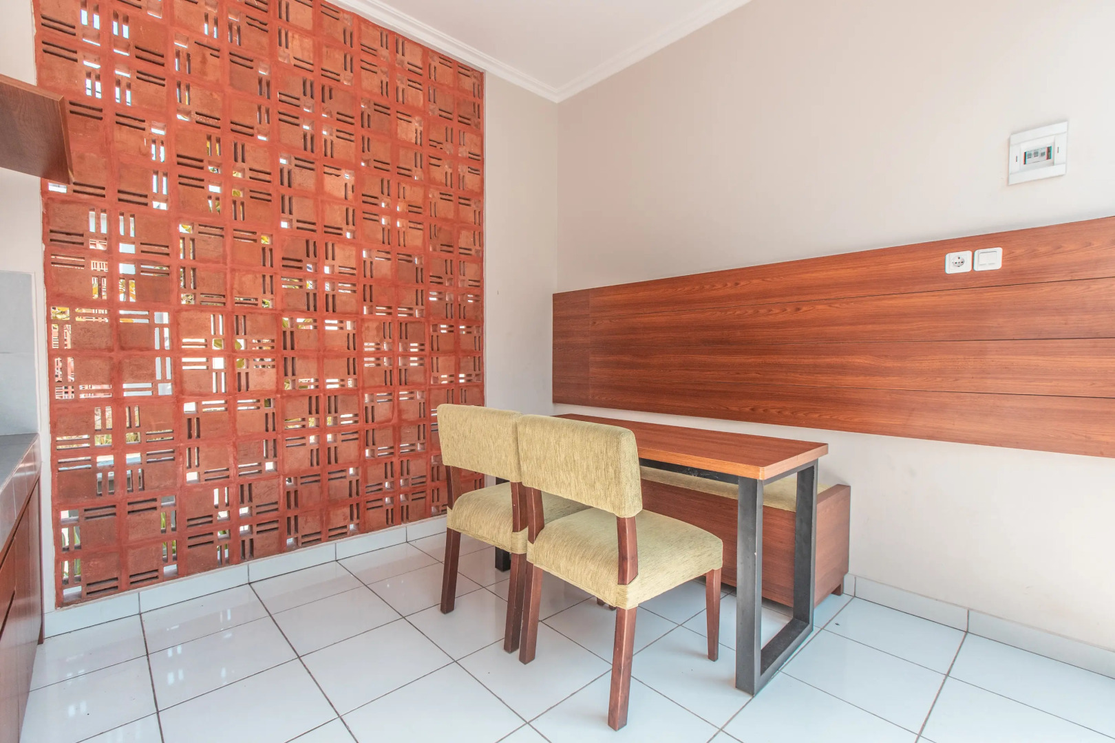 Collection O 9 Villa Ubud Anyer