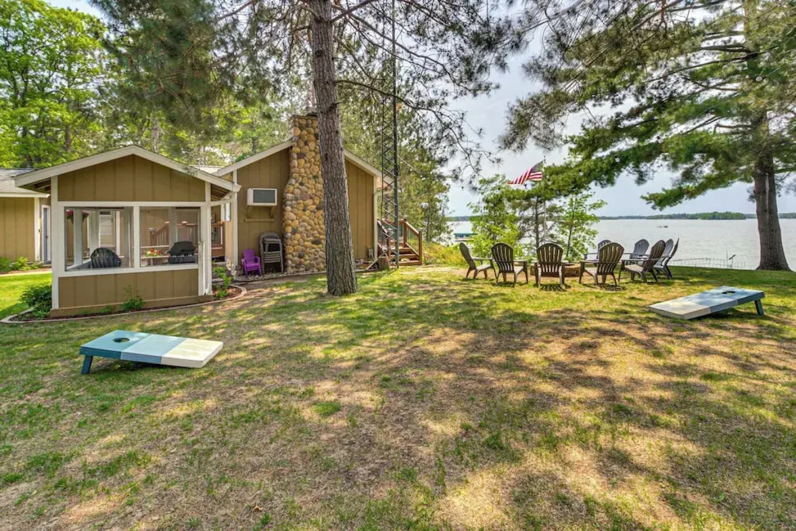 Family Retreat on Cross Lake: Boat, Swim & Relax!
