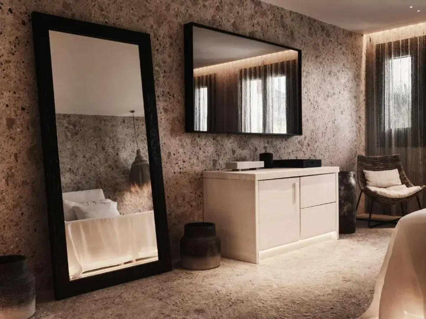 O by Myconian Collection