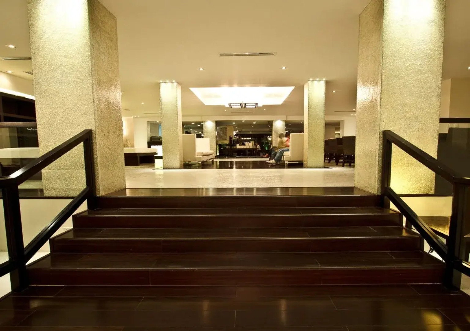 The Sulo Riviera Hotel