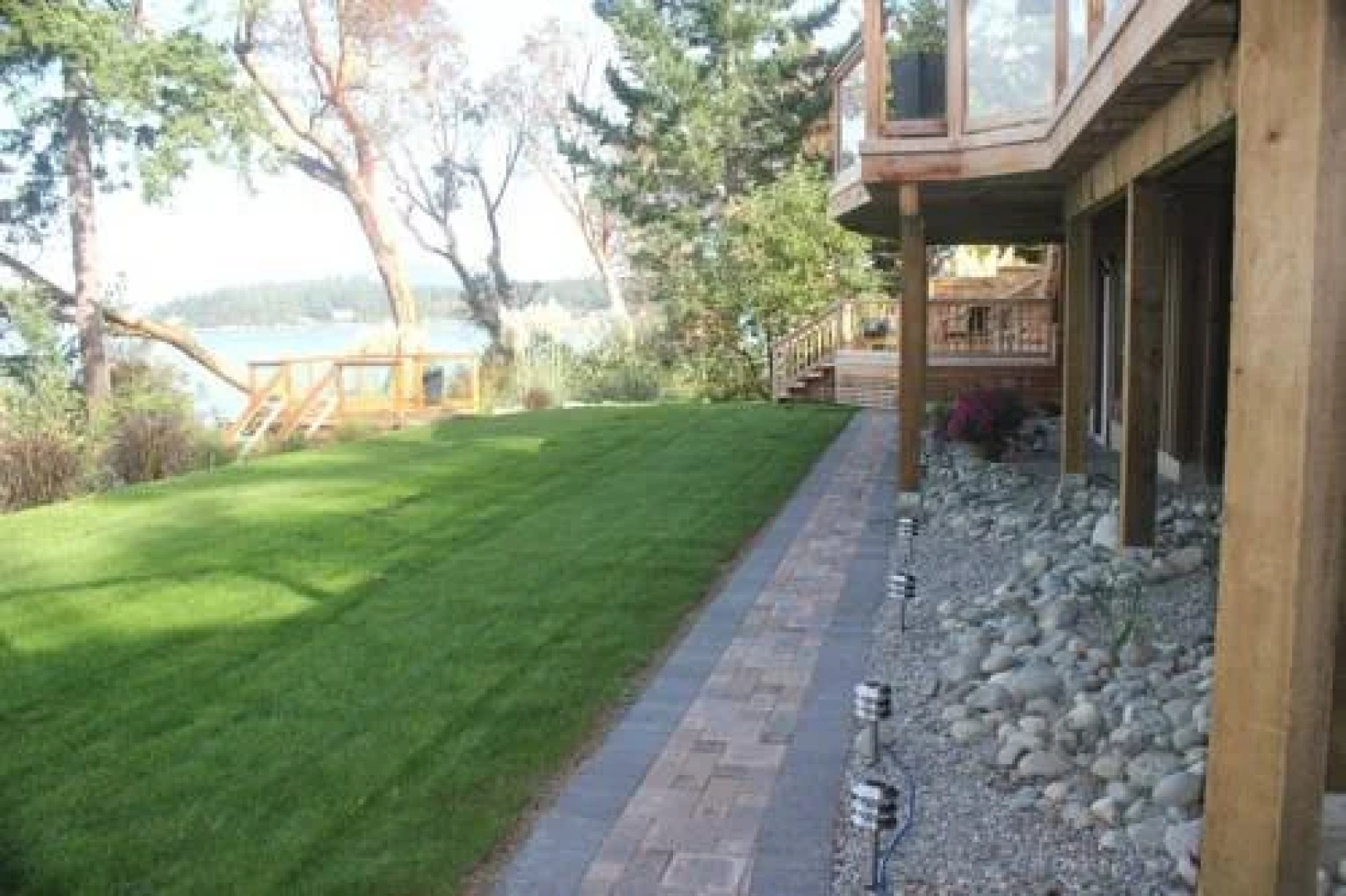 Dragonfly Beach House Bed and Breakfast