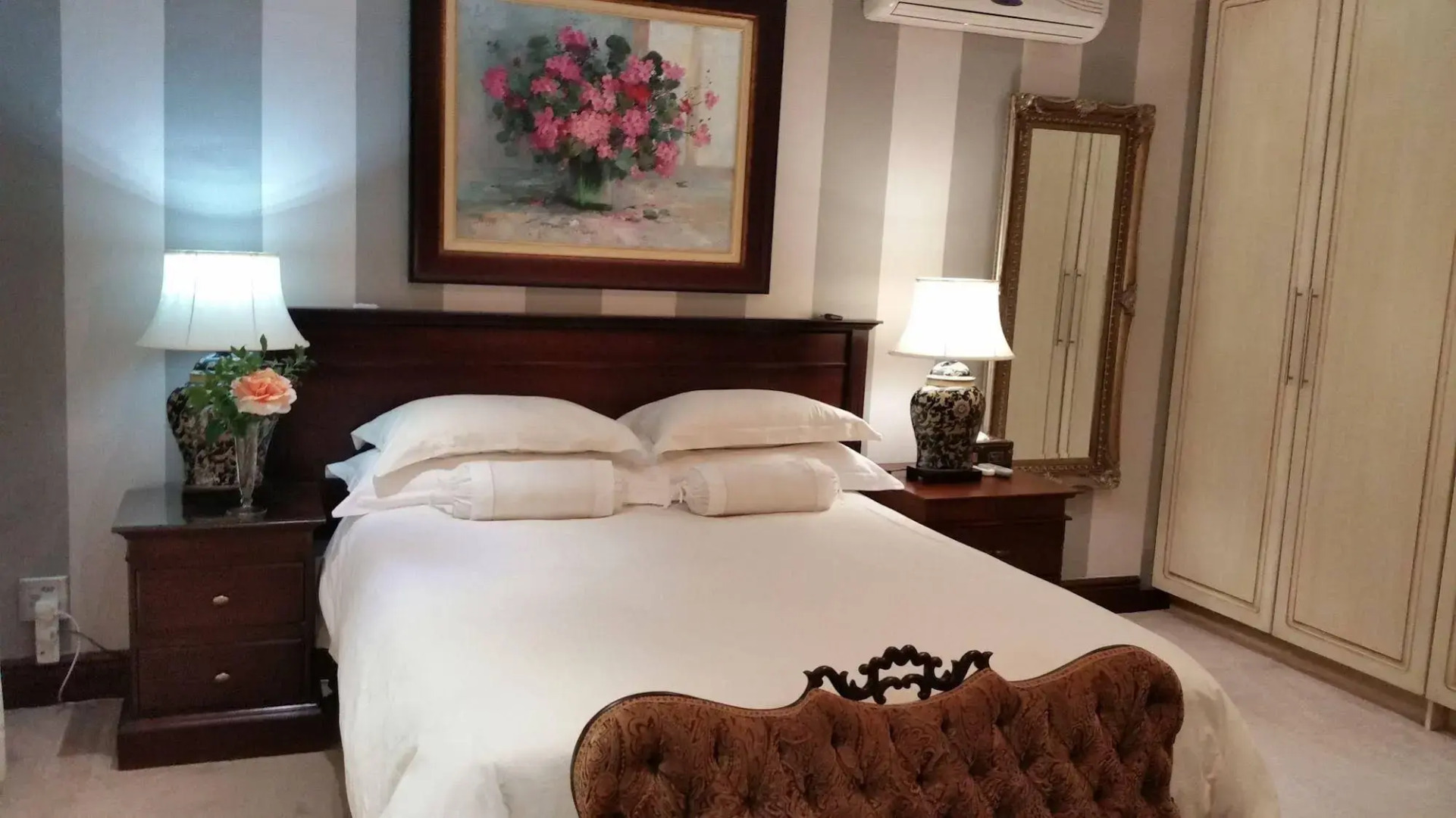 Royal Ridge Guest House