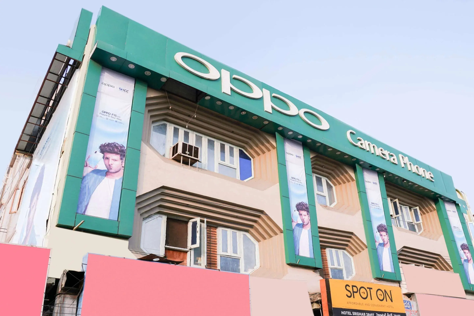 SPOT ON 38697 Hotel Sridhar