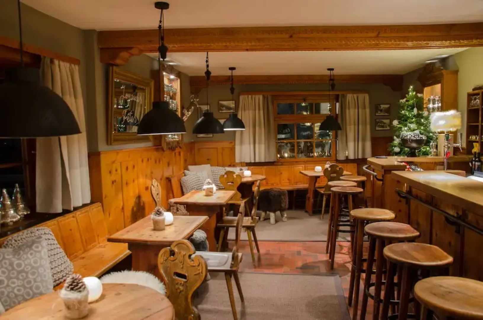 Hotel Le Grand Chalet Favre