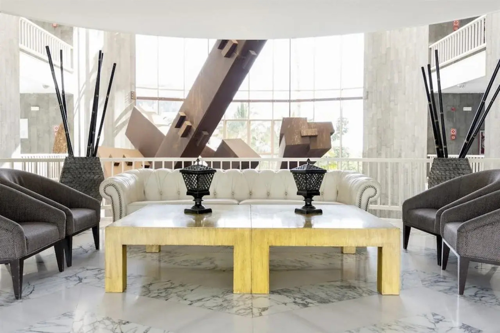 Plus Fariones Suite Hotel