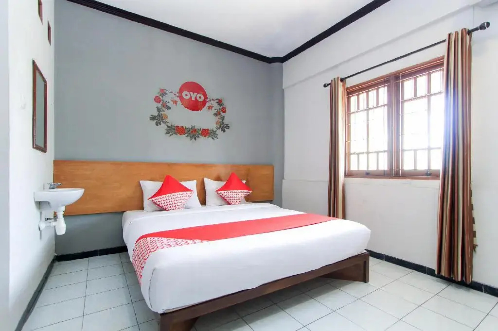 Santo Guest House