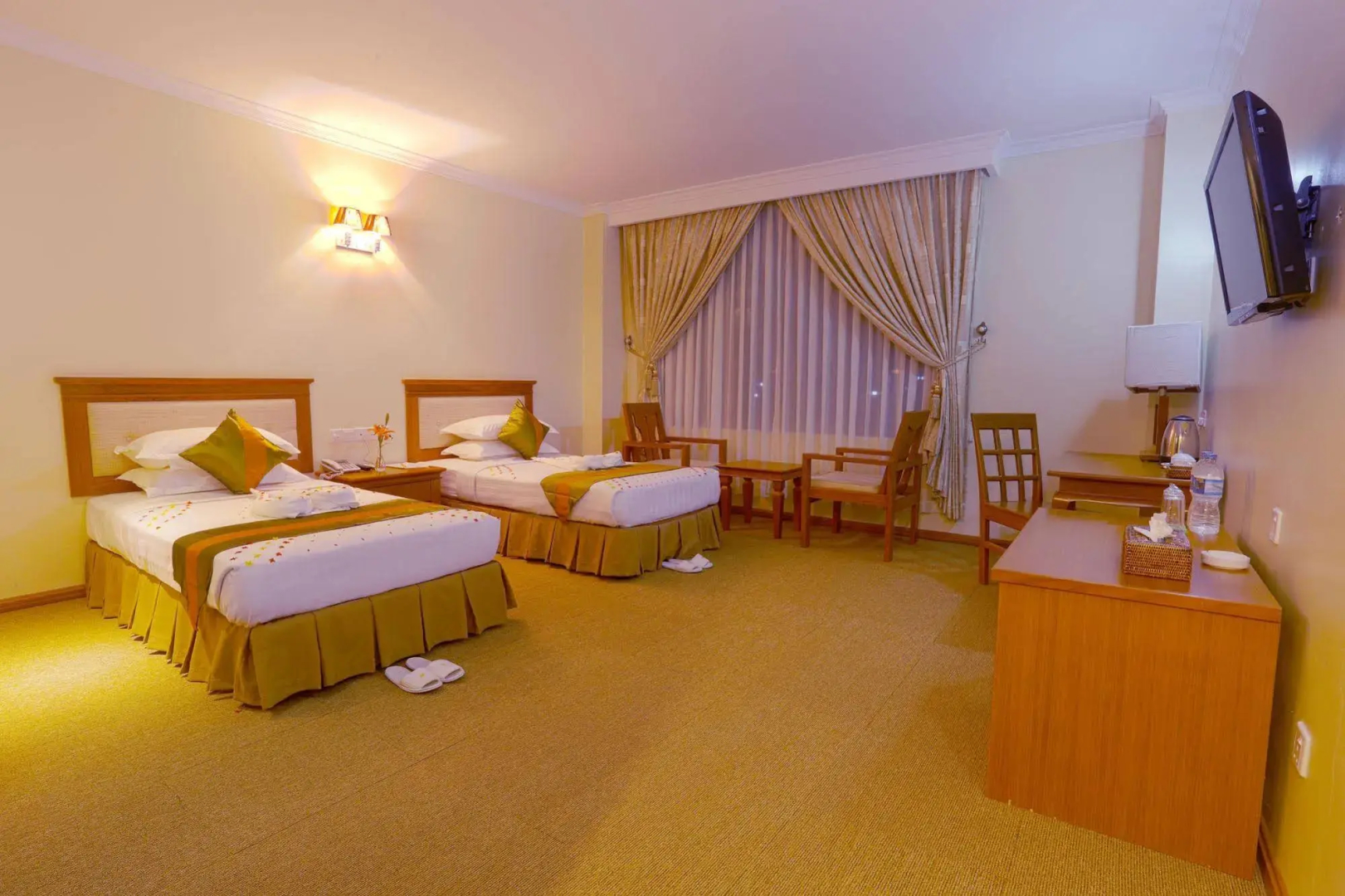 Apex Hotel