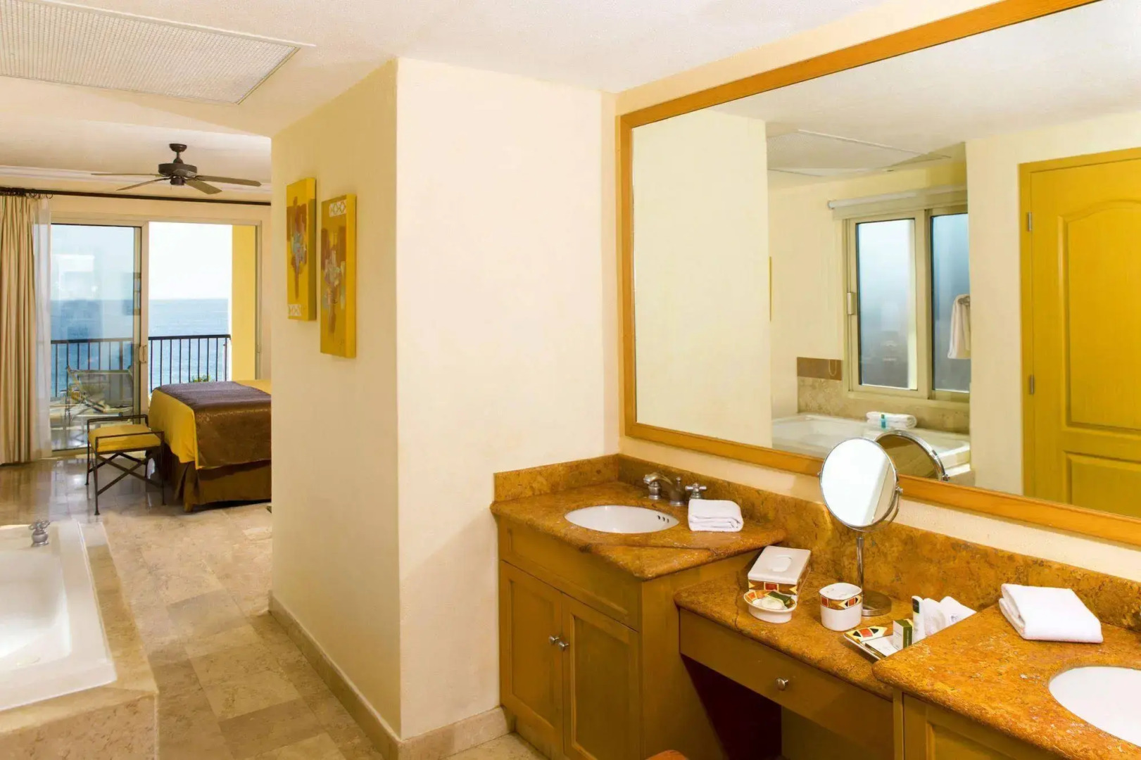 Villa del Arco Residences