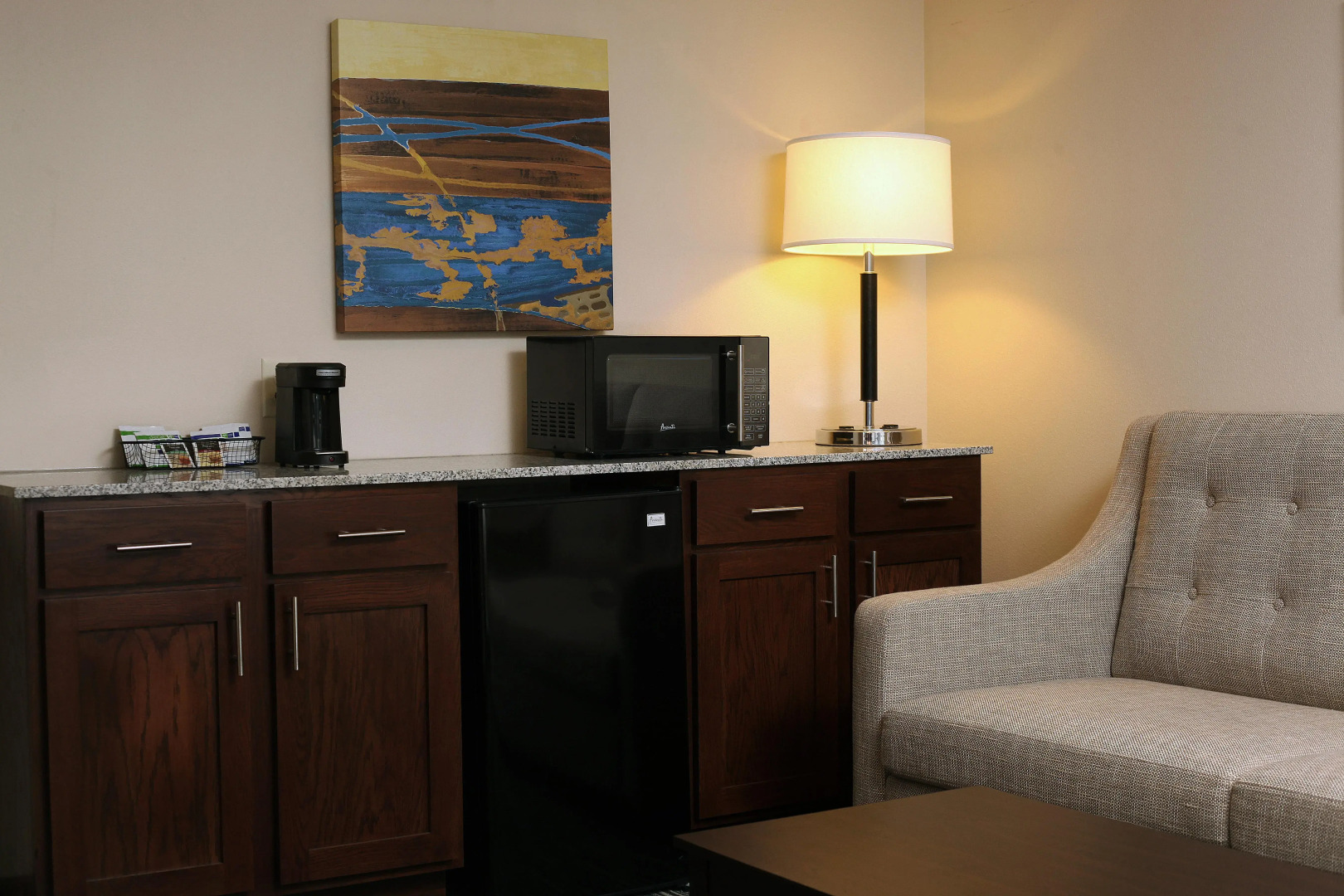 Holiday Inn Express & Suites Omaha South - Ralston Arena by IHG